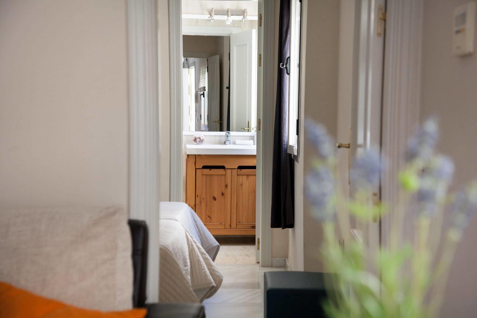Apartamentos Altamira Sewilla Zewnętrze zdjęcie
