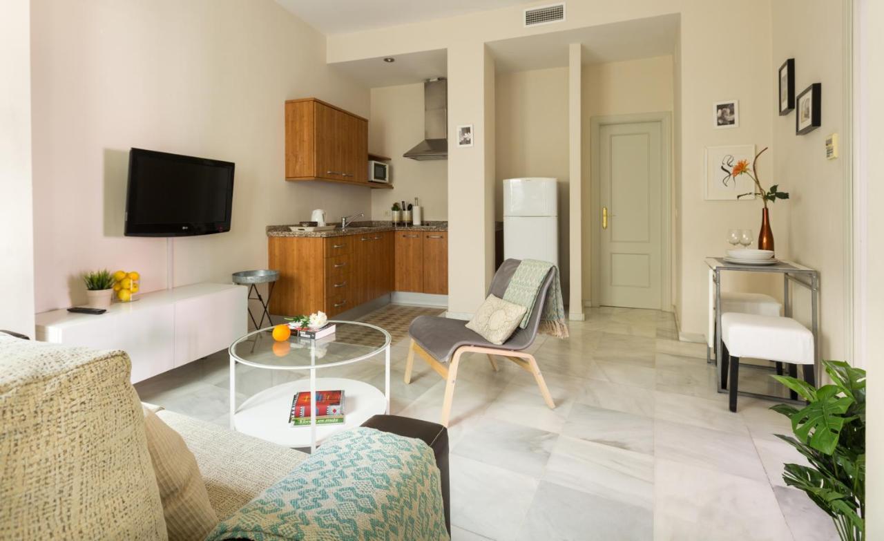 Apartamentos Altamira Sewilla Zewnętrze zdjęcie
