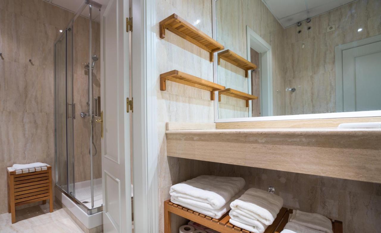 Apartamentos Altamira Sewilla Zewnętrze zdjęcie