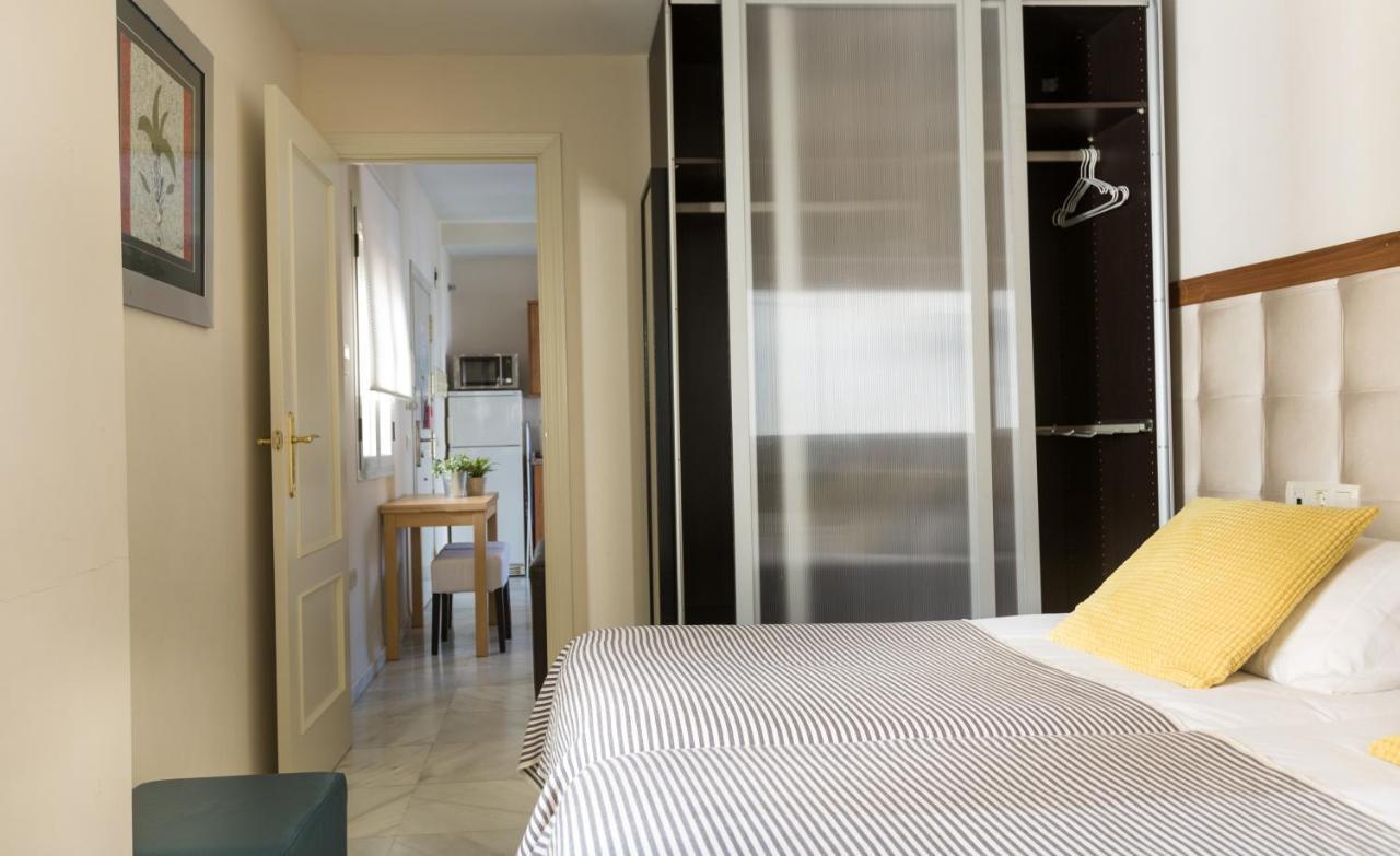 Apartamentos Altamira Sewilla Zewnętrze zdjęcie