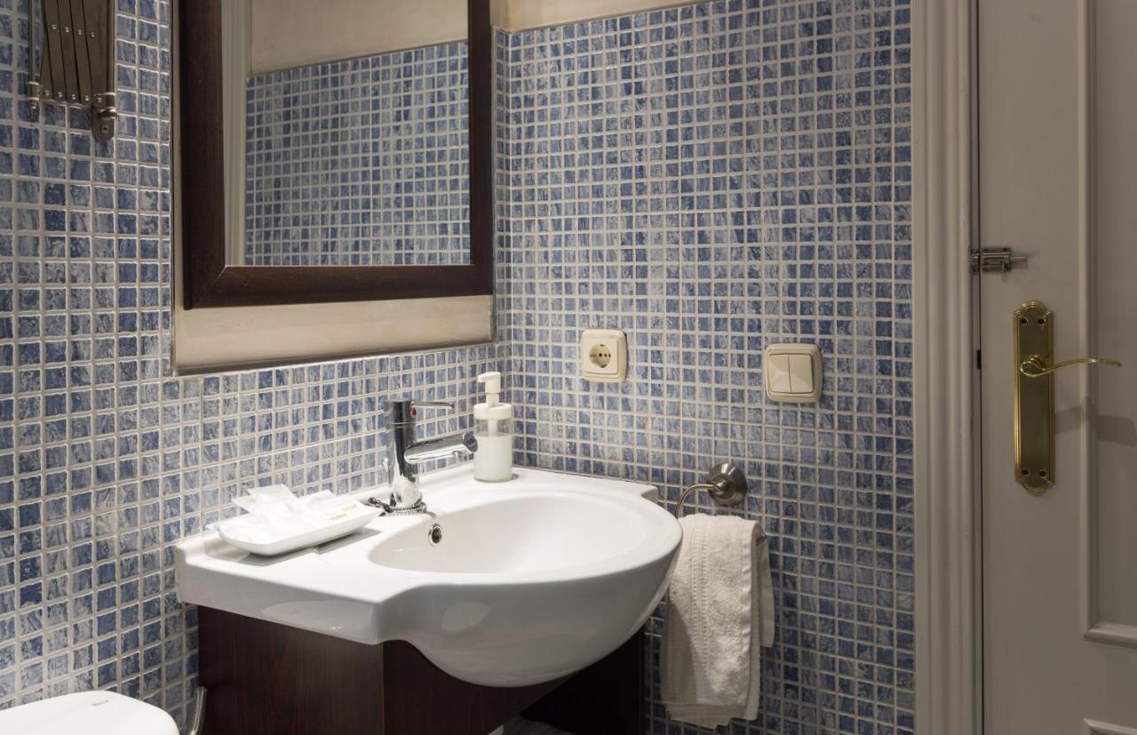 Apartamentos Altamira Sewilla Zewnętrze zdjęcie